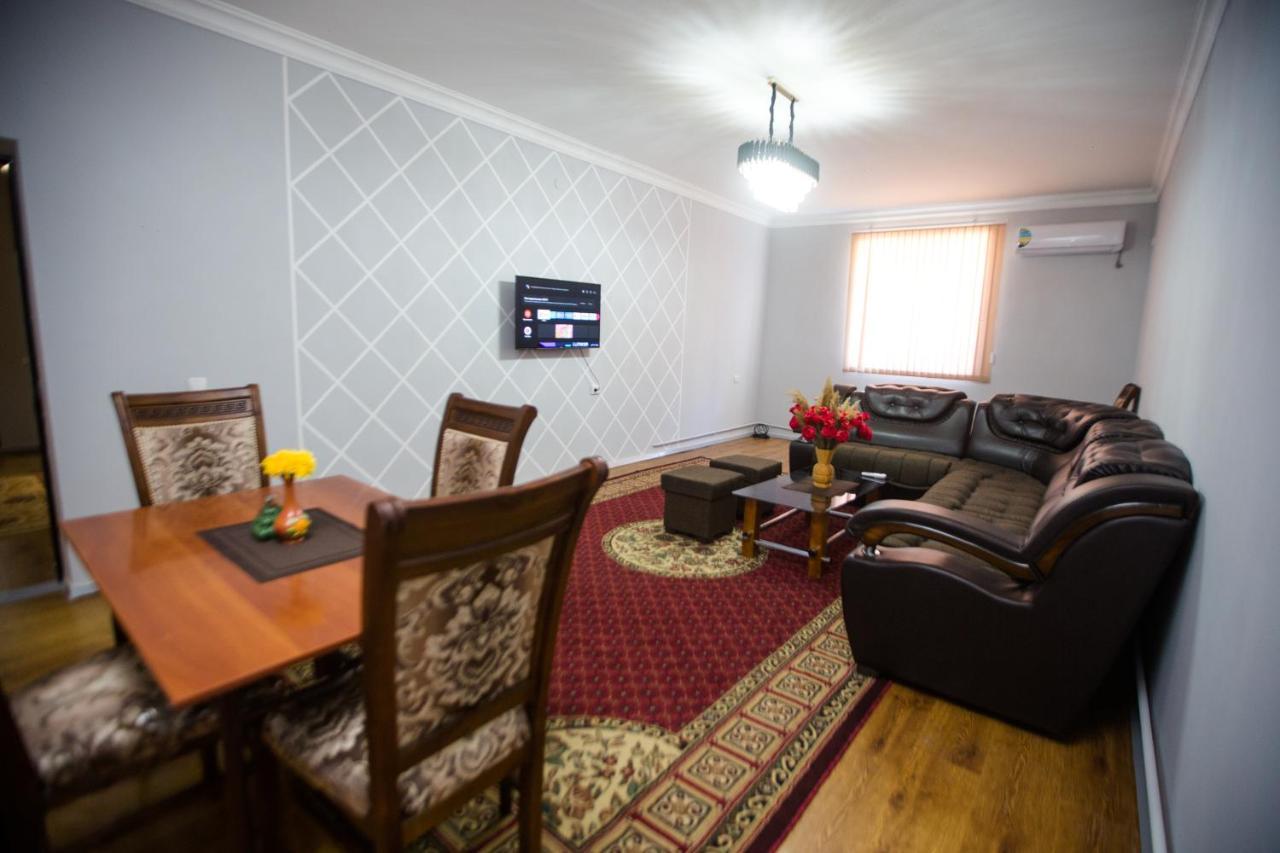 The Traveler'S Apartment Samarkand Exterior foto